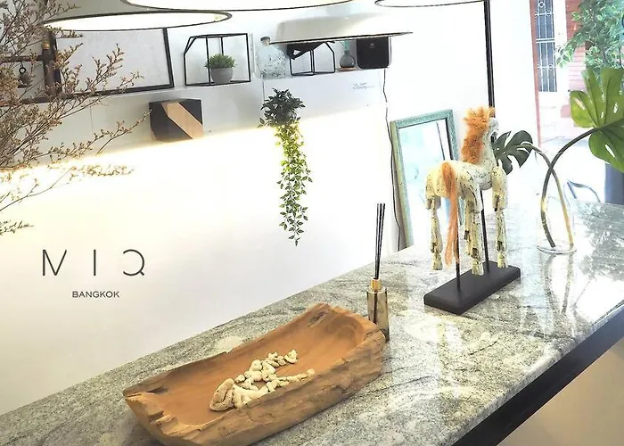 Miq_5br/silom Bts,mrt/wifi 1000mb/jacuzzi/16pax